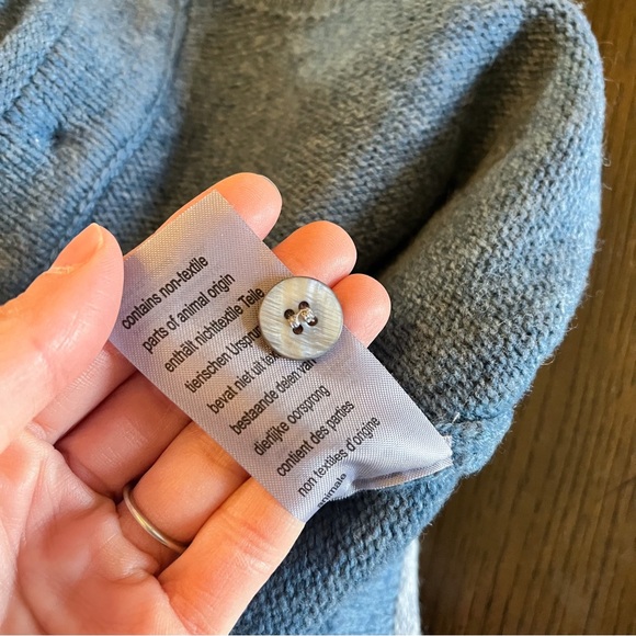 IrelandsEye Killiney Button Down Wool Cashmere Blend Cardigan Harbour Blue Small - Picture 13 of 14